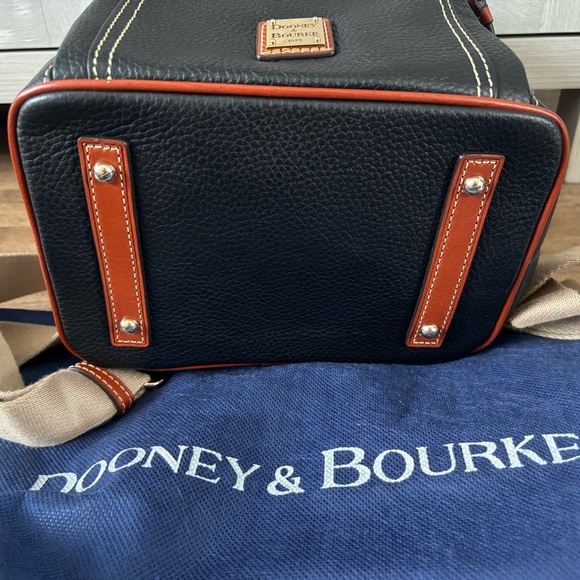 Dooney & Bourke Medium Black Pebbled Grain backpack - Picture 3 of 5
